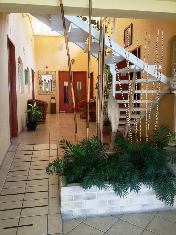 グアダラハラ Residencia Los Angeles Bed & Breakfast エクステリア 写真
